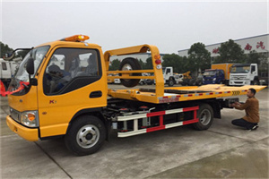 章丘哪里有拖车服务